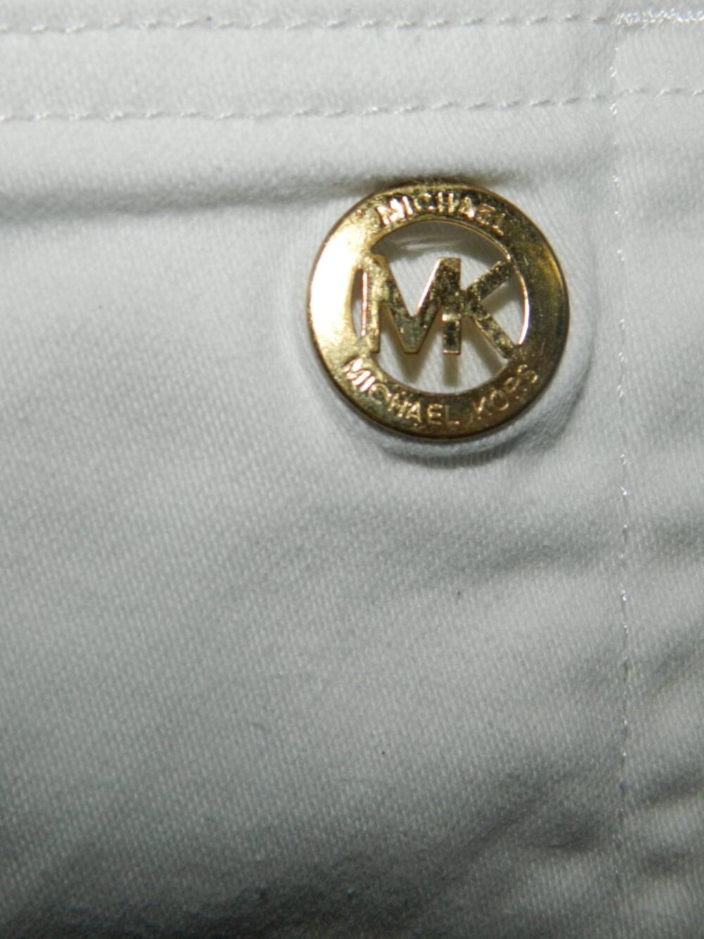 Michael Kors White Jean Cut Off Shorts Size 4 (L-17) - Picture 2 of 5